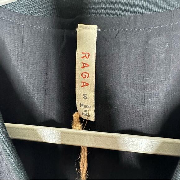 RAGA Black Embroidered Zip Jacket NWT in Size Small - Picture 2 of 6